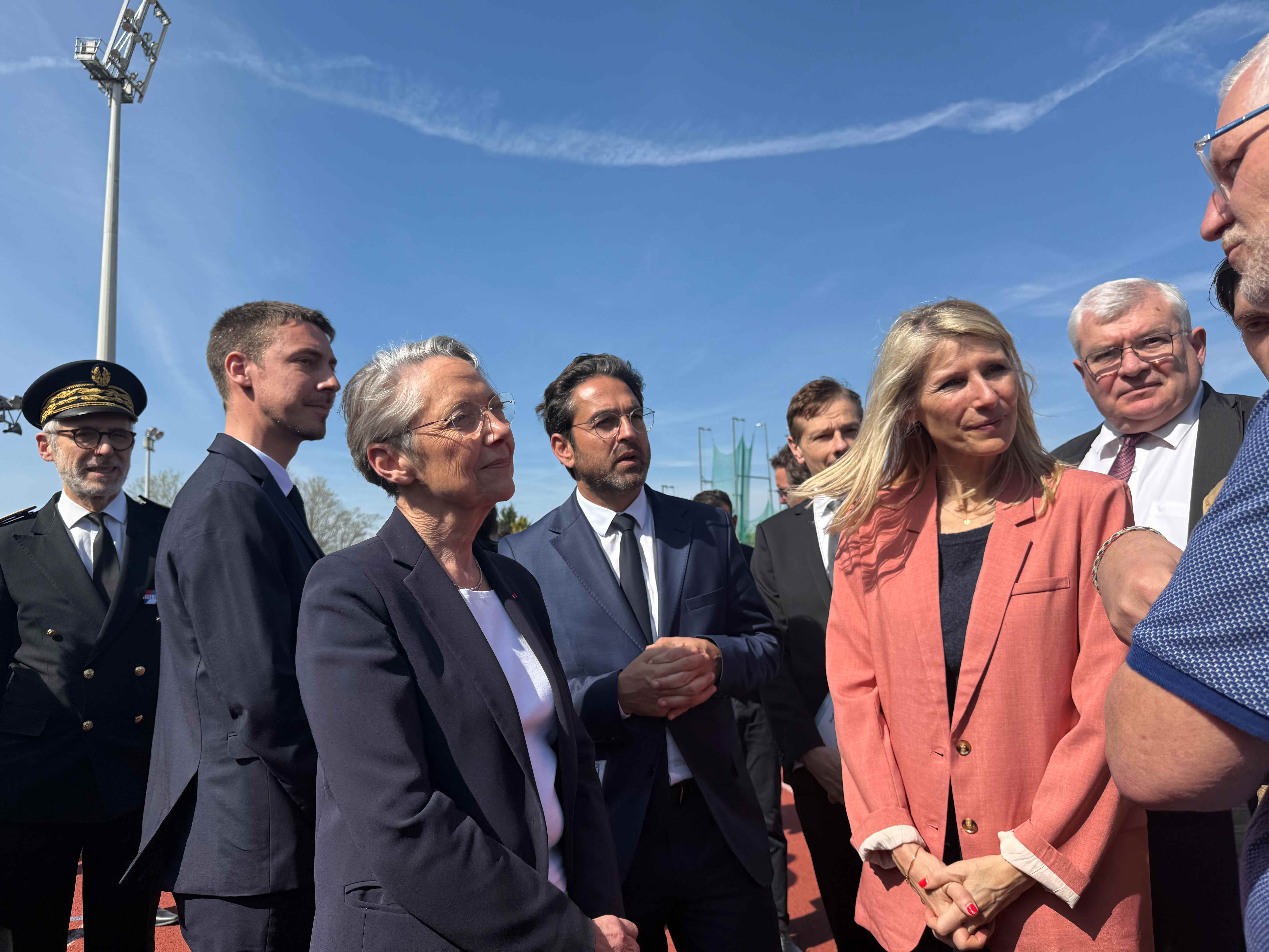SOP 2025 Visite d'Elisabeth Borne et de Marie Barsacq dans une école