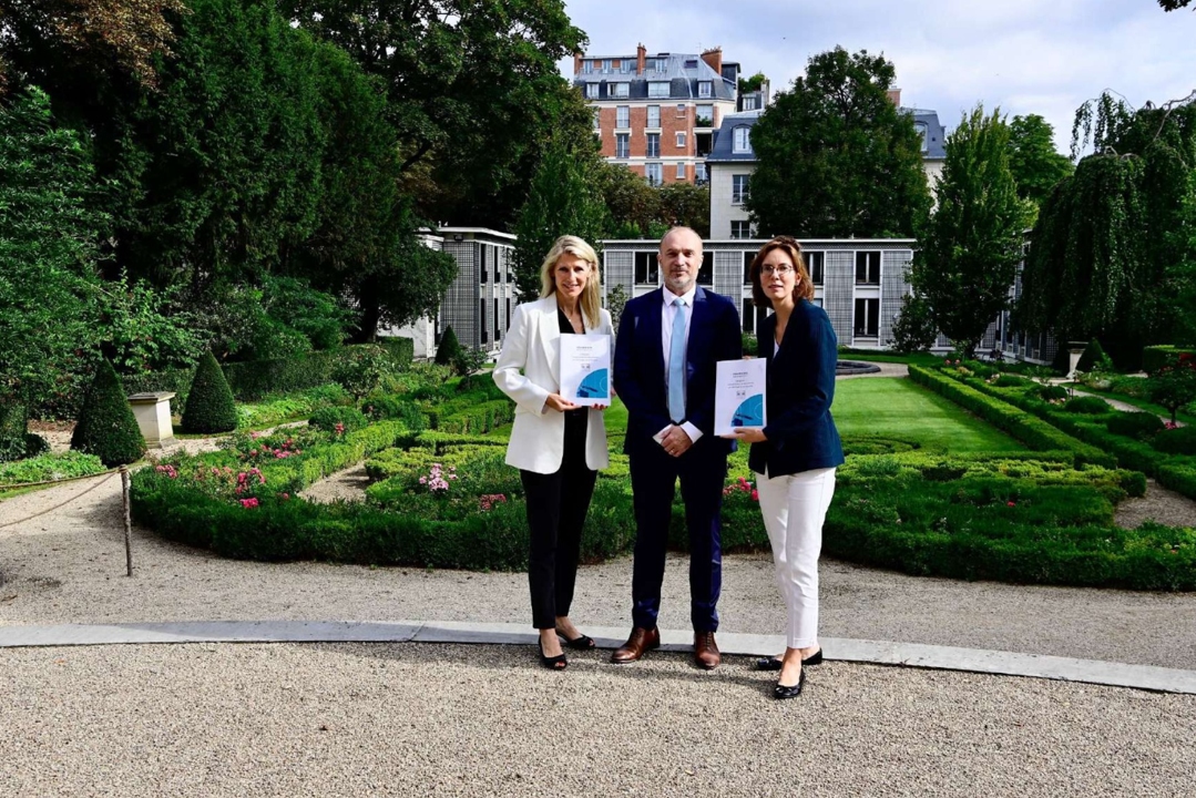 Remise du rapport sur le financement du sport avec Marie BARSACQ, Amélie DE MONTCHALIN et Benjamin DIRX