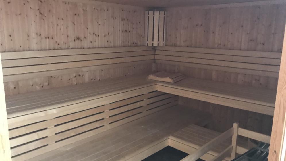 12-SAUNA-INTERIEUR