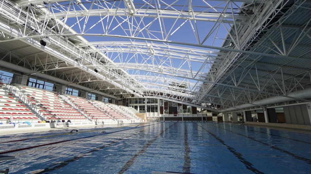 4-bassin-50m-toit-ouvert