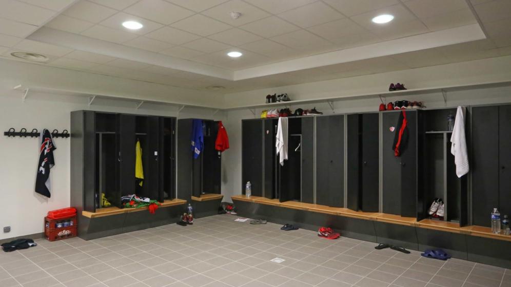 EKINOX-vestiaire_Y.-THONNERIEUX