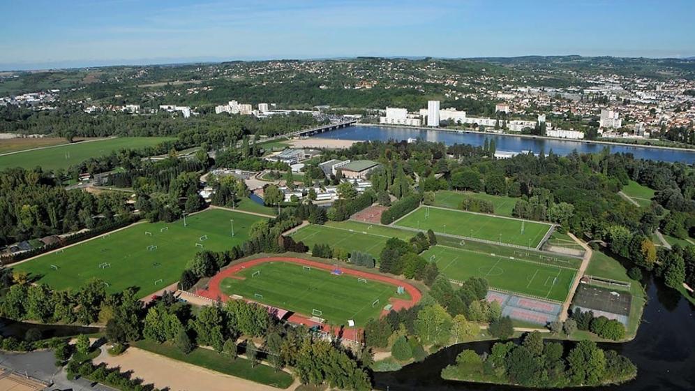 01-Centre-football-1