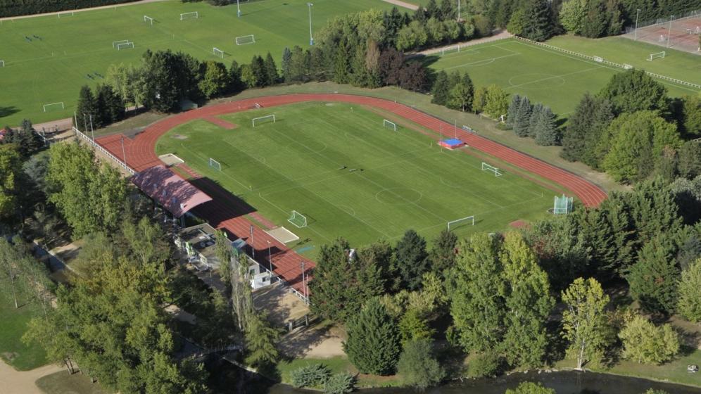 01-Stade-dathletisme-LaurencePlancke-2