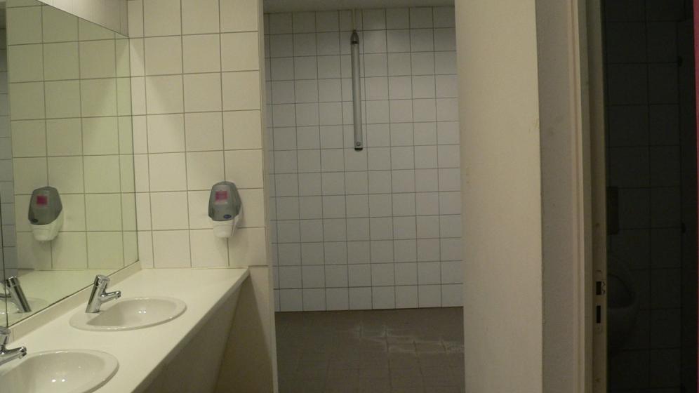 Douches-salle-principale