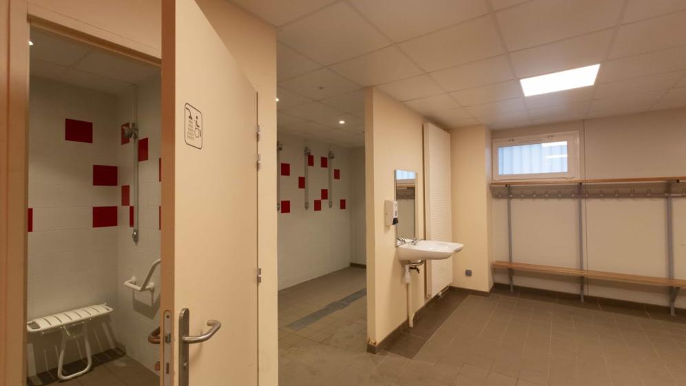 douches_stade_des_orchamps