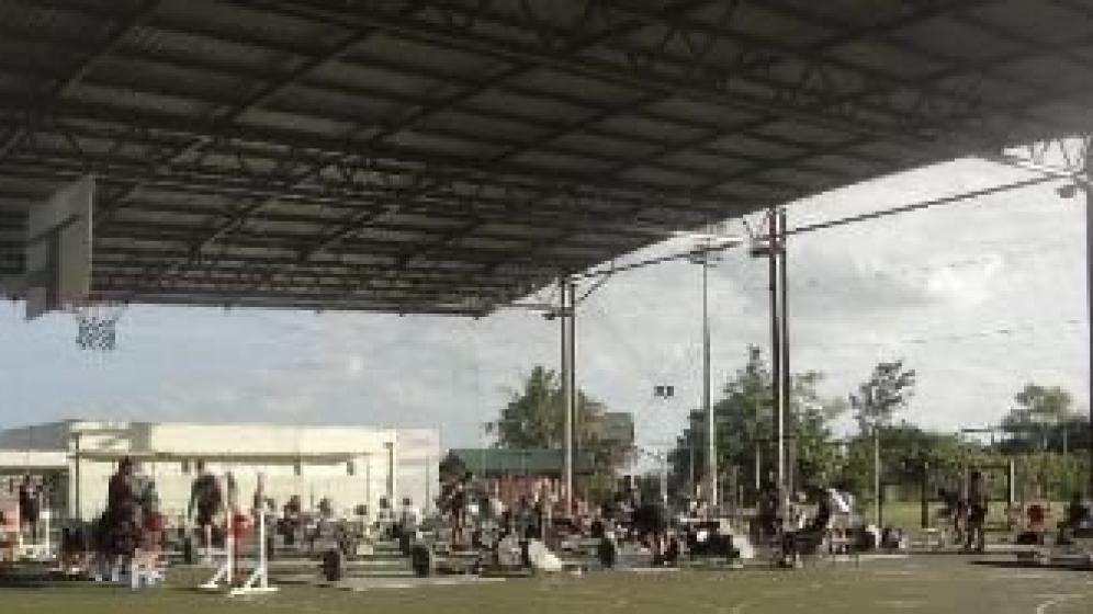 ENTRAINEMENT-SOUS-LA-HALLE-DES-SPORTS