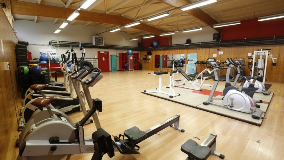 espace_cardio_gymnase_malcombe_halterophilie