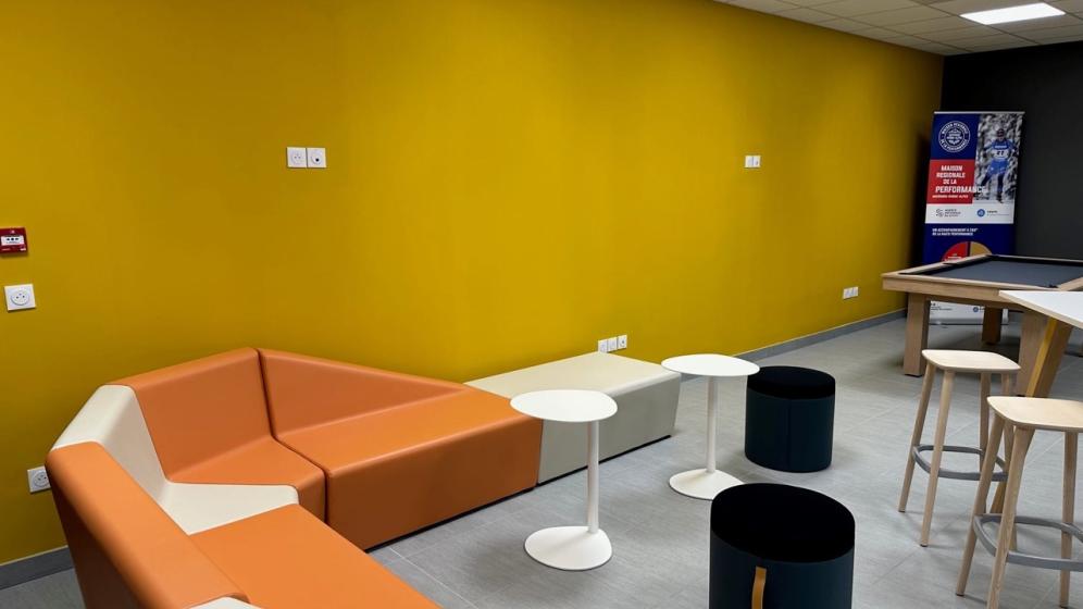 Espace-convivial-equipe-et-staff-1