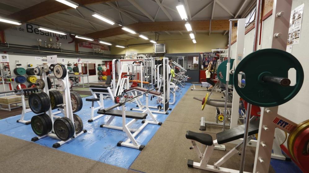 espace_musculation_2_gymnase_malcombe_halterophilie