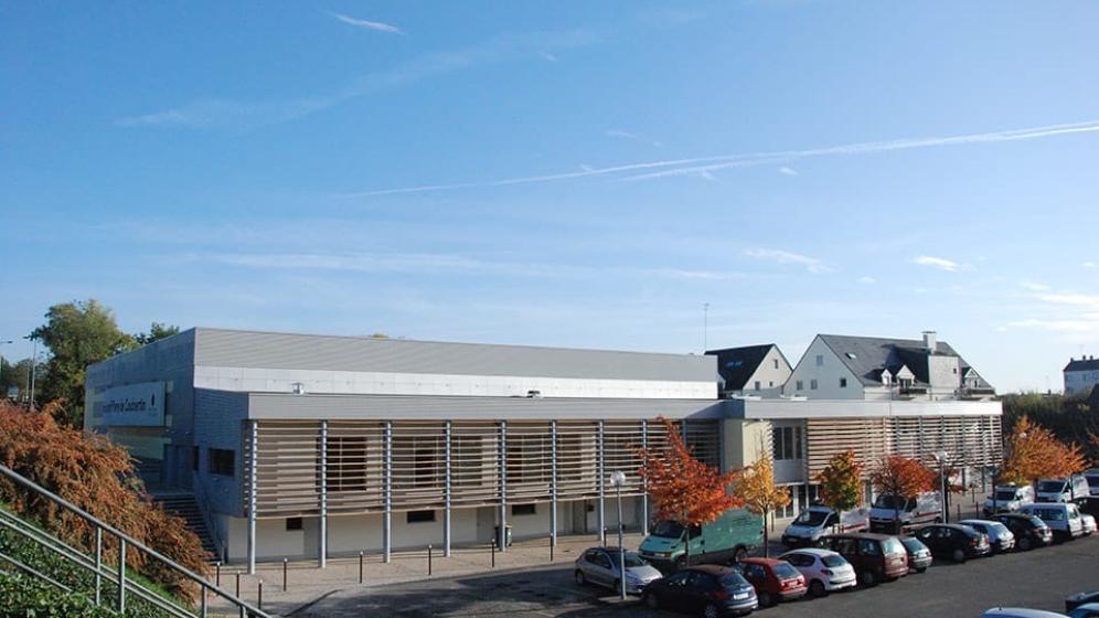 exterieur-complexe-pierre-de-coubertin