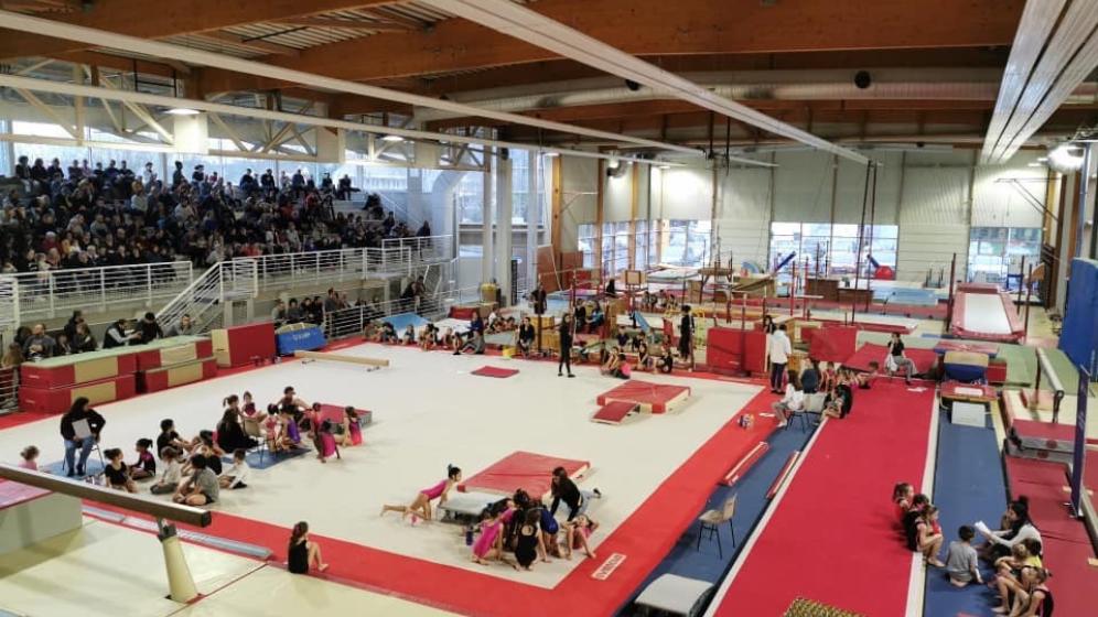Salle-Secrestat_Salle-et-tribunes