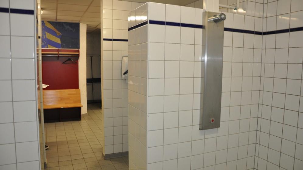 Vestaires-douches-equipe-visiteuse-9