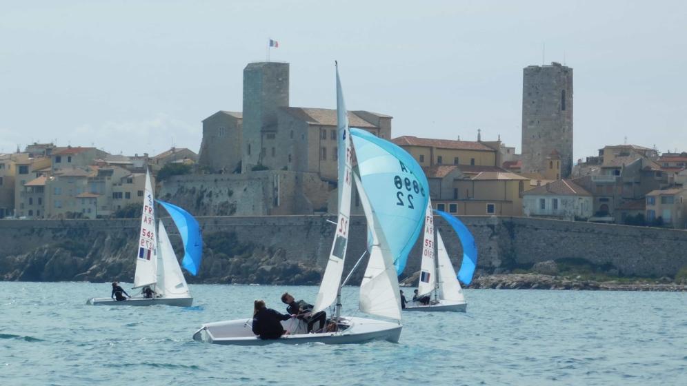 voile-avec-ville-antibes