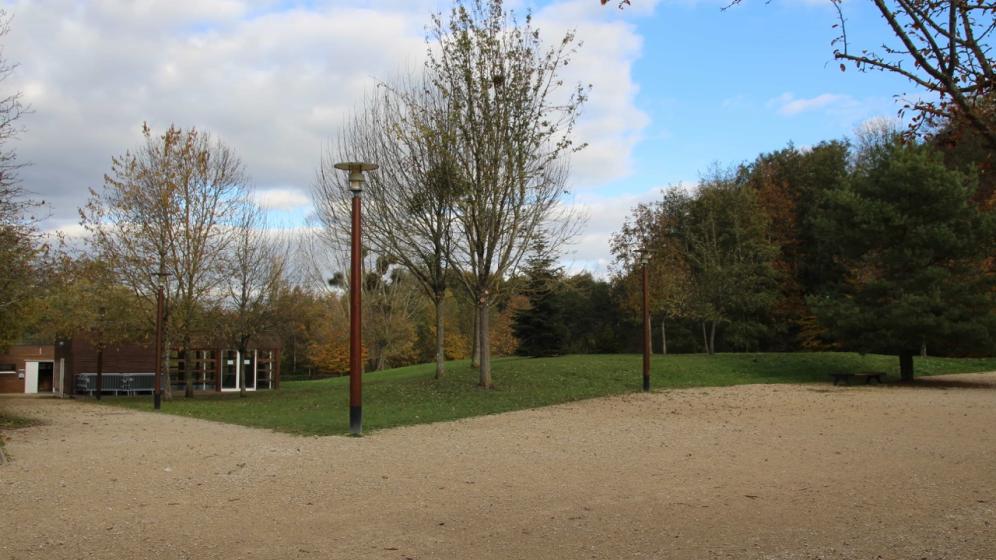 02-Parvis-d-accueil