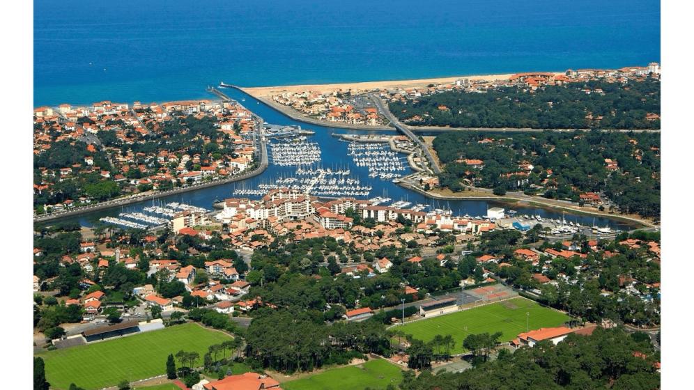 1_Vue-aerienne-sports-ville-port