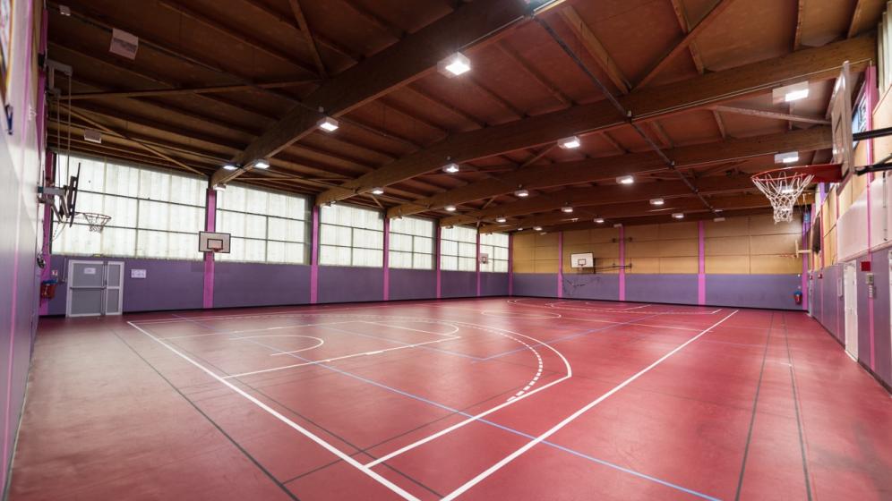 10-Terrain-en-surface-dure-multisports-couvert-2