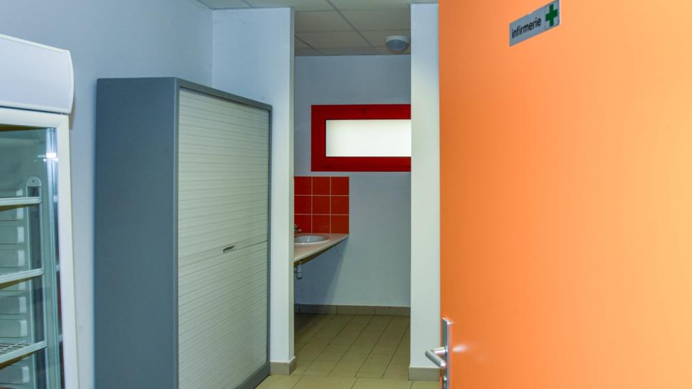 11-Salle-de-premiers-soins-infirmerie