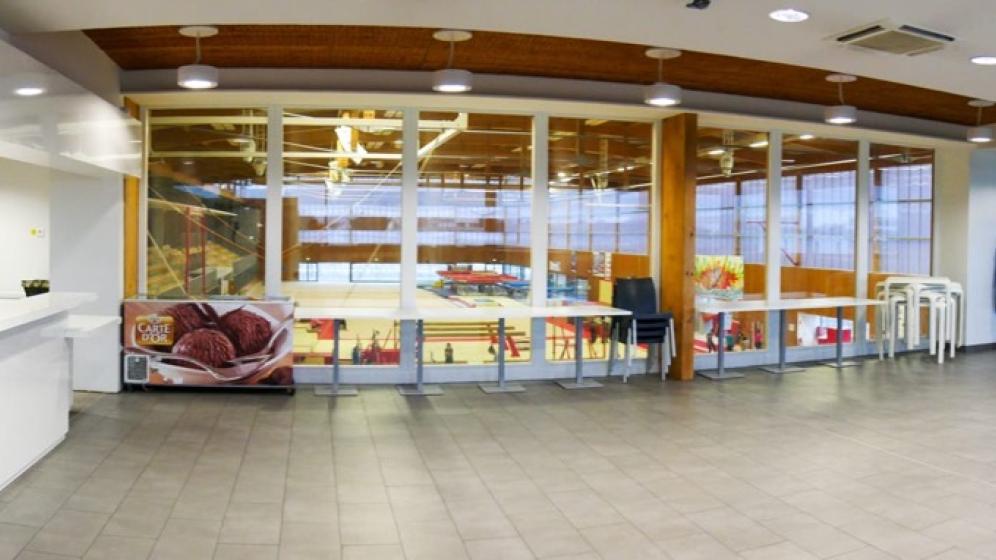 12-Salle-de-reception-terrasse