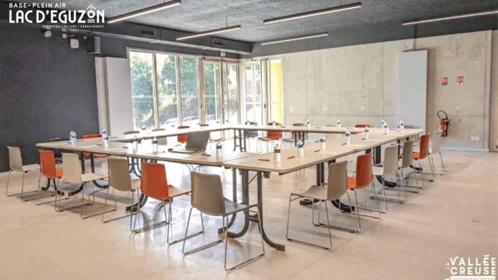 13-BPA-lac-Eguzon-salle-de-conference-2