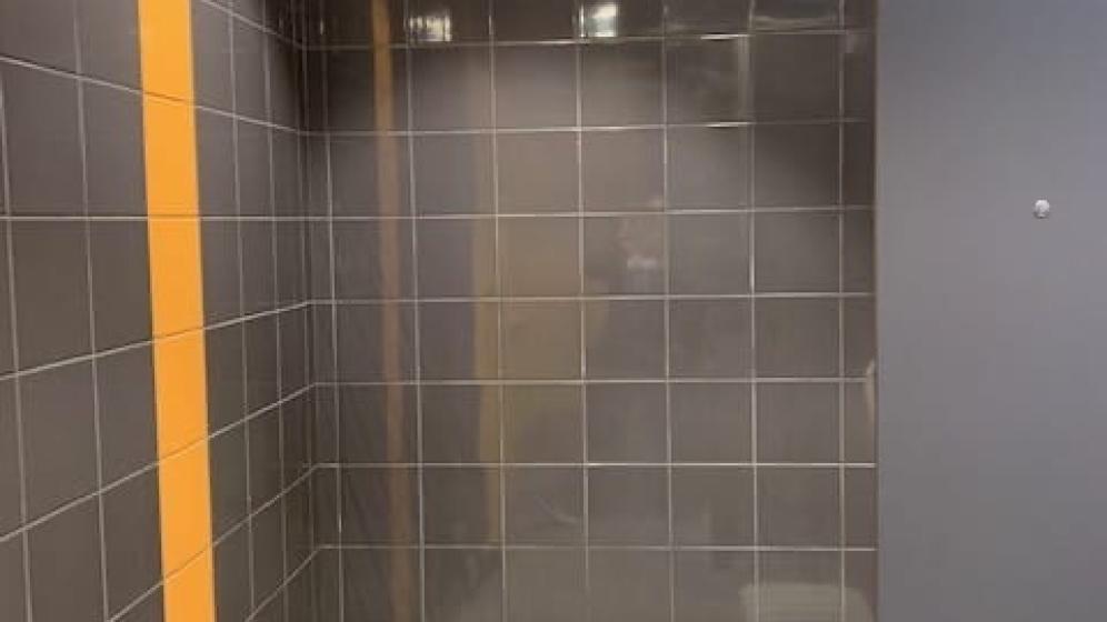 15-Douche-Handi