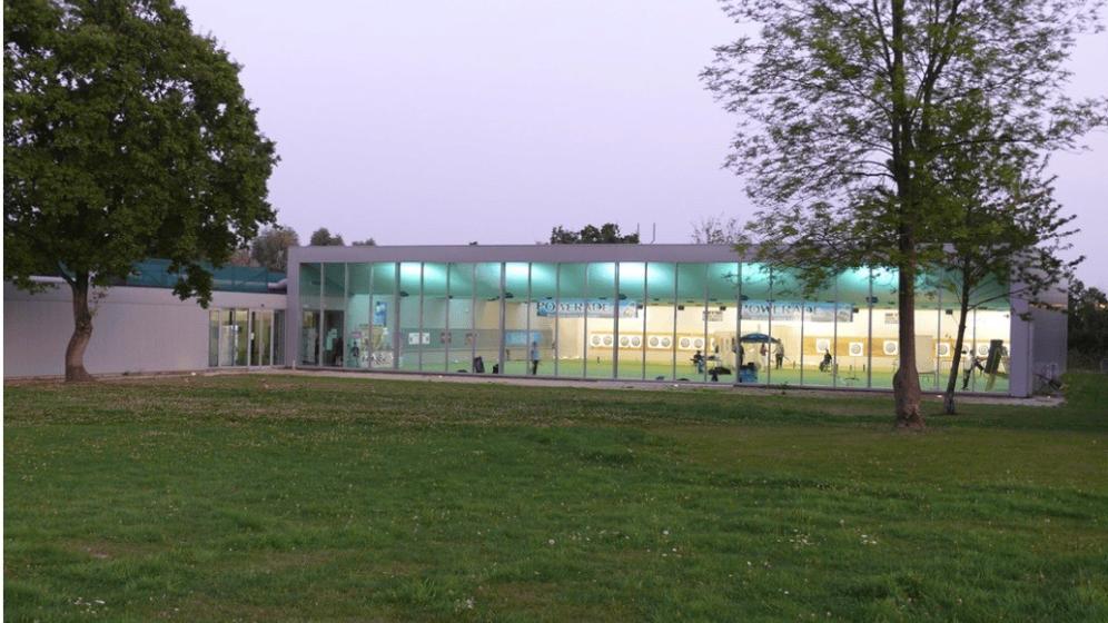 5-Vue-de-laire-de-jeu-interieur-eclairee