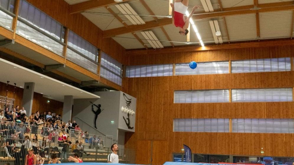 7-MasterTrampoline