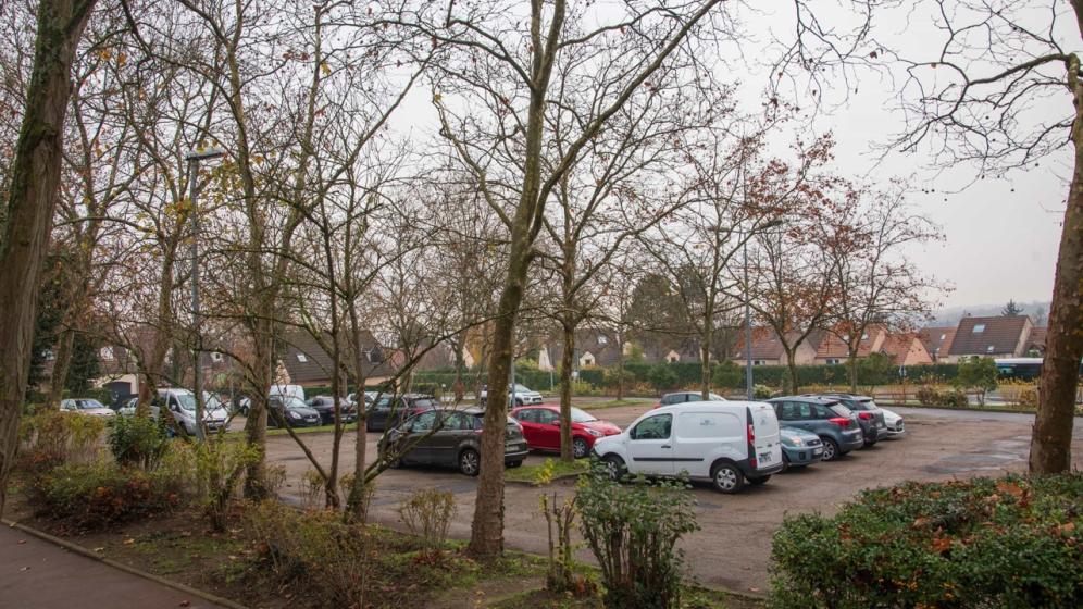 8-Parking