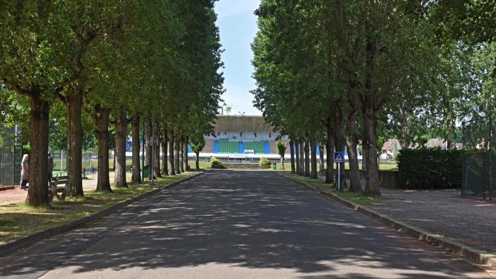 Acces-au-stade-Jean-Adret-1