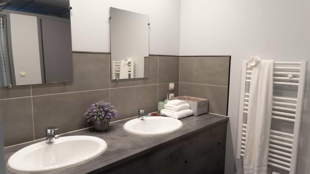 Chambre-Premium-SdB