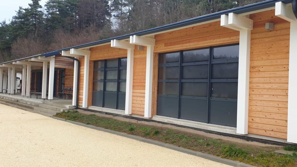 ExterieurdesvestiairesStadeLeChambonsurLignon