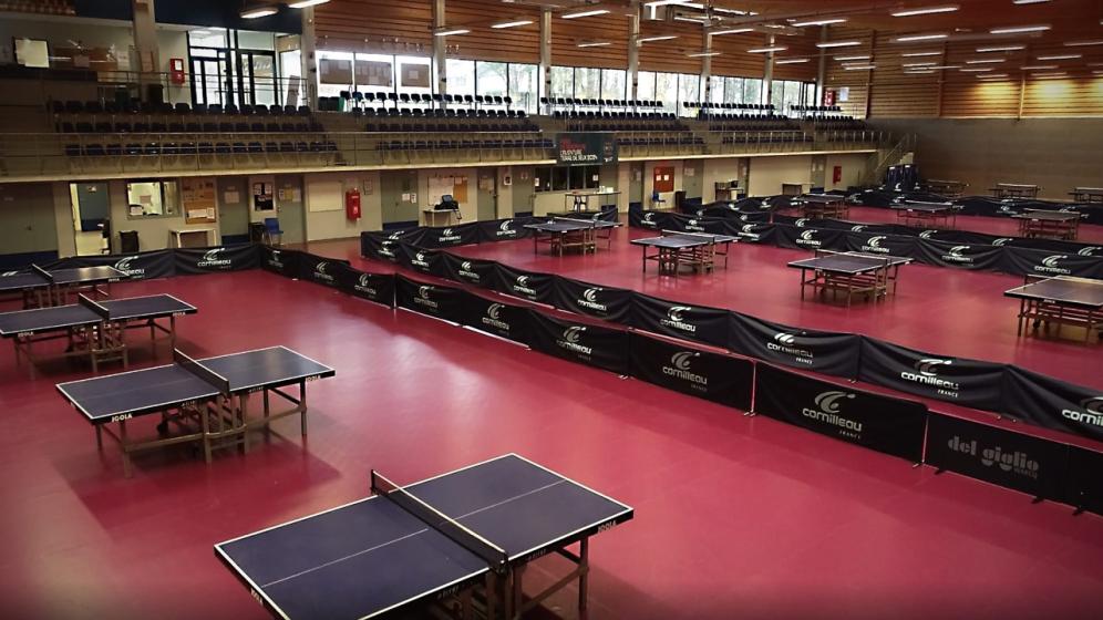 Gradins-Salle-Reine-Bestel