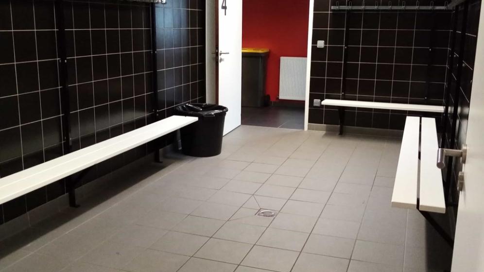 Gymnase-Mathalin-vestiaire