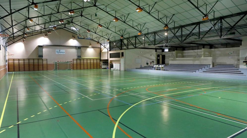 Gymnasium-near-the-fencing-pistes