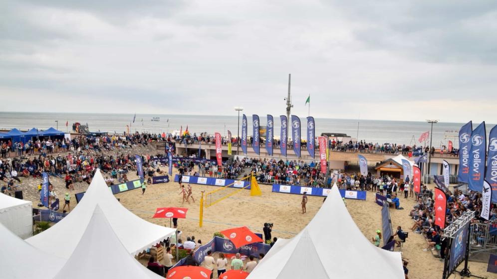 Le-Touquet-Photo-Beach-volley-patio-02