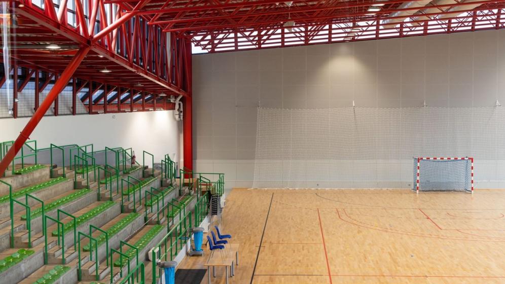 NM_PALAIS-DES-SPORTS-BEAULIEU_Salle-500_aire-de-jeux-tribunes-5