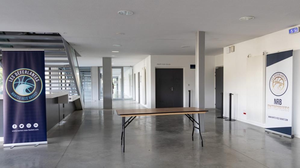 NM_SALLE-SPORTIVE-METROPOLITAINE_Vue-interieure-hall