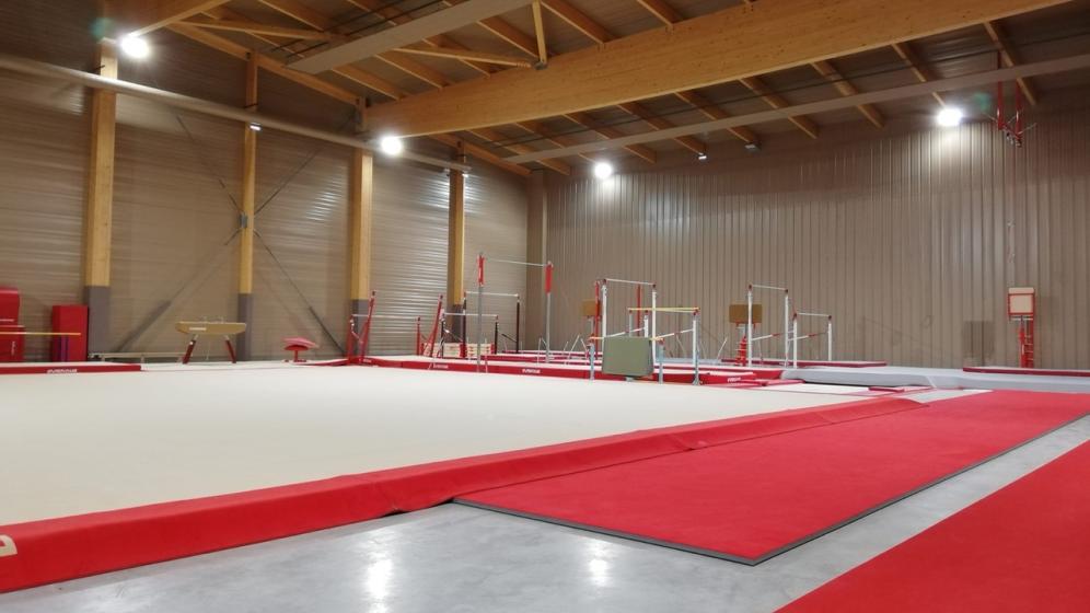 Nueil-Les-Aubiers_complexeRonde_Gymnase1