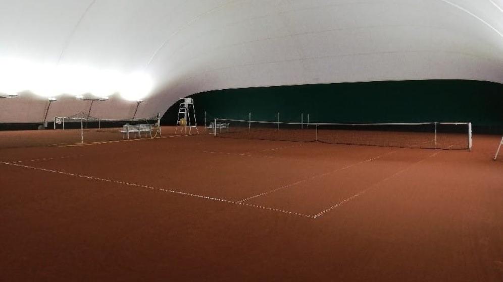 Rosny-Tennis-vues-des-aires-de-jeu-eclairees-de-nuits-1