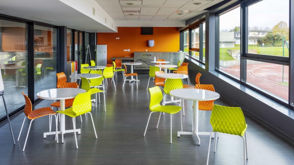 Salle-de-convivialite-2