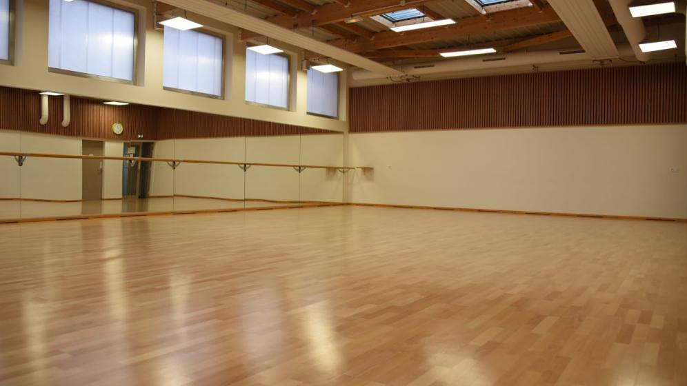 Salle-de-danse-1