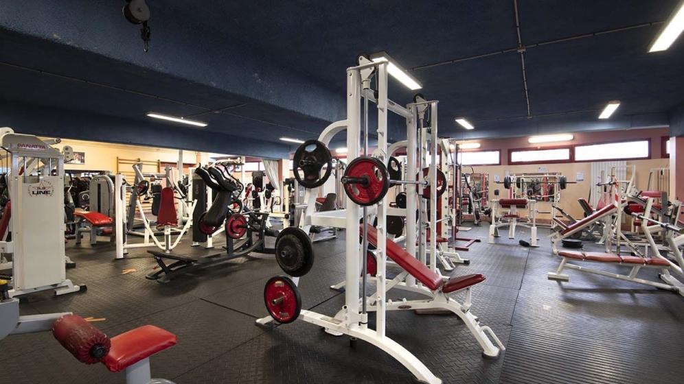 SALLE-DE-MUSCULATION-CENTRE-SPORTIF-P.-CATTIAU-VILLENEUVE-LA-GARENNE