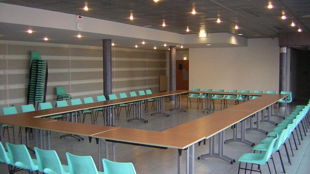 salle-de-reunion-config-rectangle