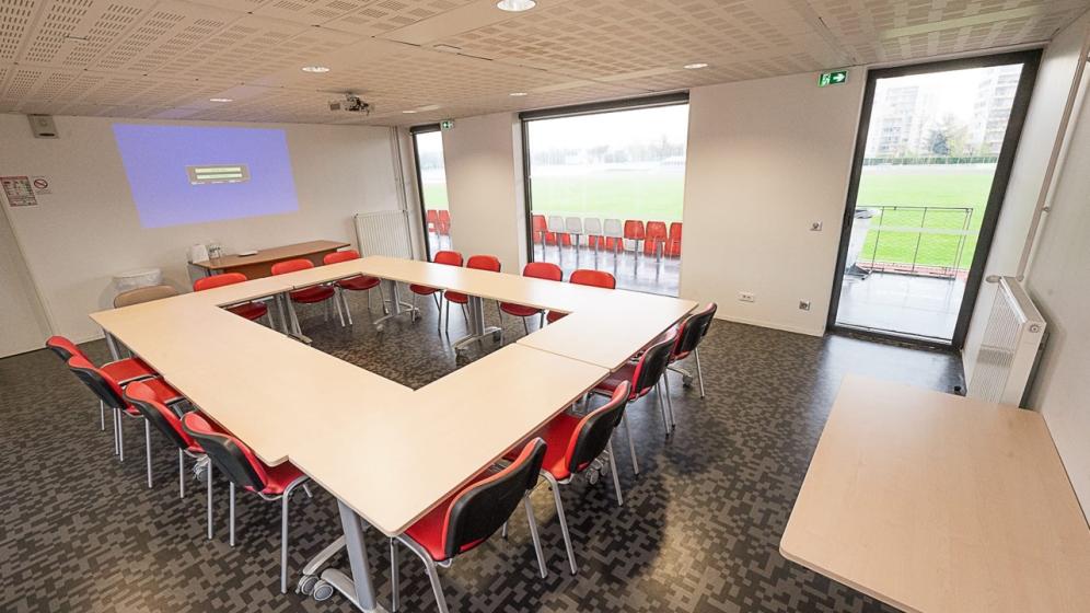 Salle-de-reunion-stade-2