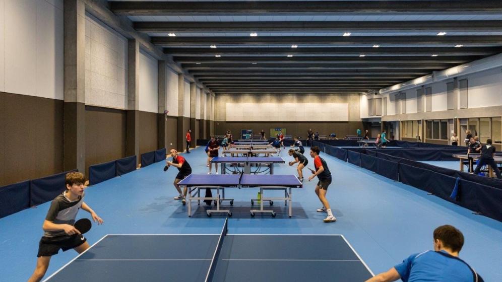 Salle-de-tennis-de-table