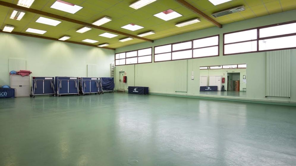 SALLE-POLYVALENTE-CENTRE-SPORTIF-P.-CATTIAU-VILLENEUVE-LA-GARENNE