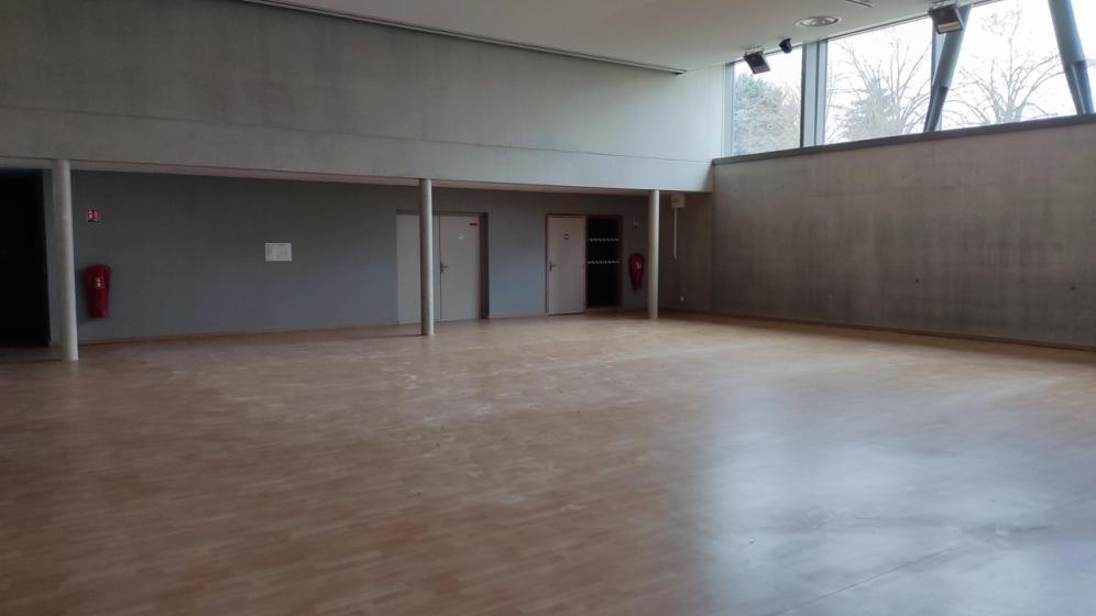Salle-polyvalentte-Didier-Bello