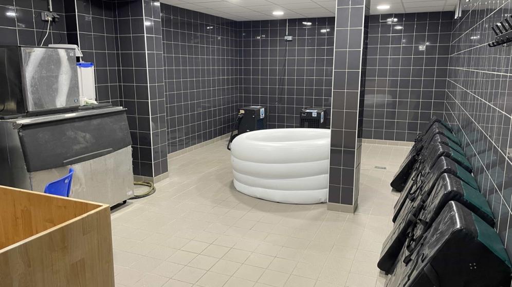 Salle_Recuperation_vestiaire_Stade_Hameau_Pau