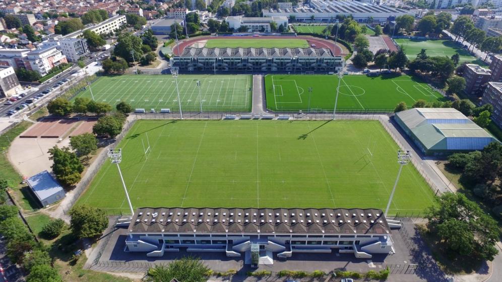 Tribune-rugby-terrain-rugby-_-®Aiman-SAAD-ELLAOUI