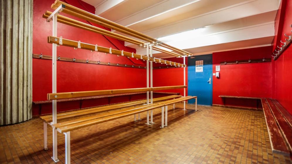 Vestiaires-Salle-omnisports-Nelson-Paillou