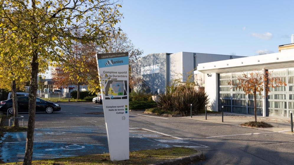 VN_CS-DURANTIERE_Complexe-sportif_vue-exterieure-2